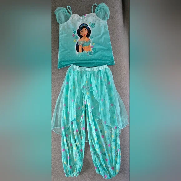 Disney Princess Nightgown Bundle - Picture 4 of 8